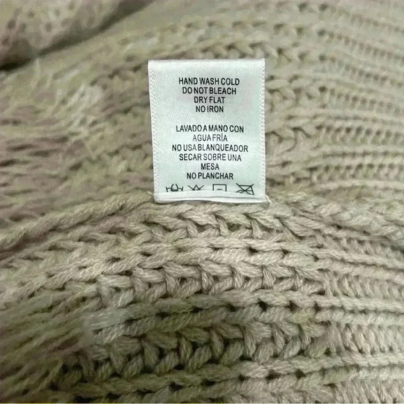 Love Tree Beige Knit Sweater Cropped Long Sleeve Distressed Oversized Size S - Picture 6 of 7